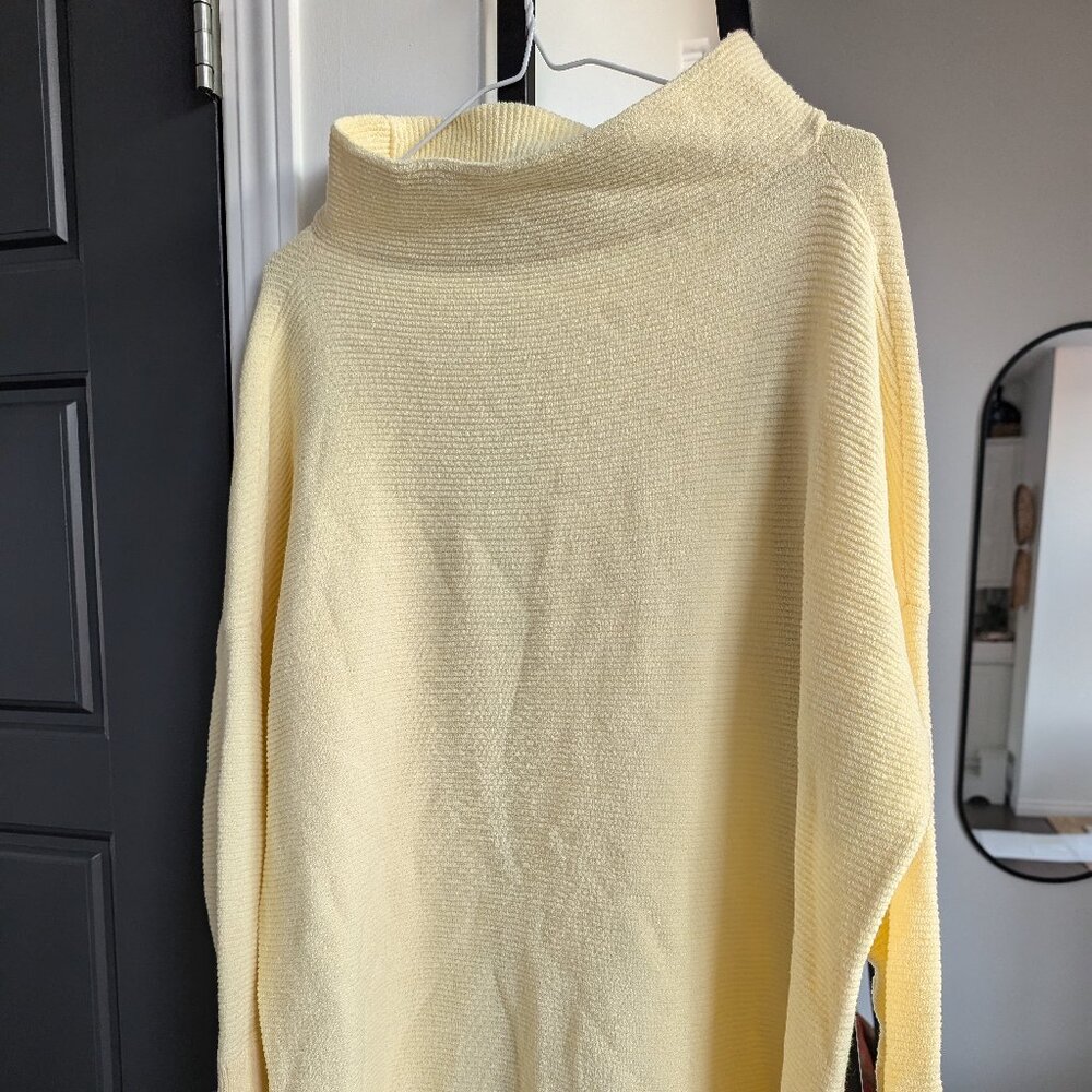 Ottoman sweater